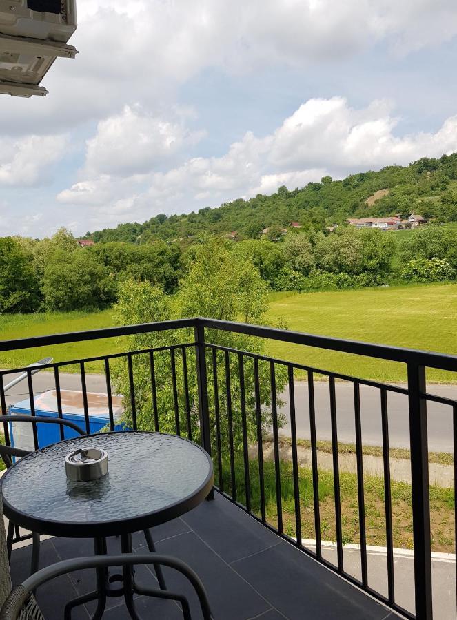 Apartament 8 Budiu Marosvásárhely Kültér fotó